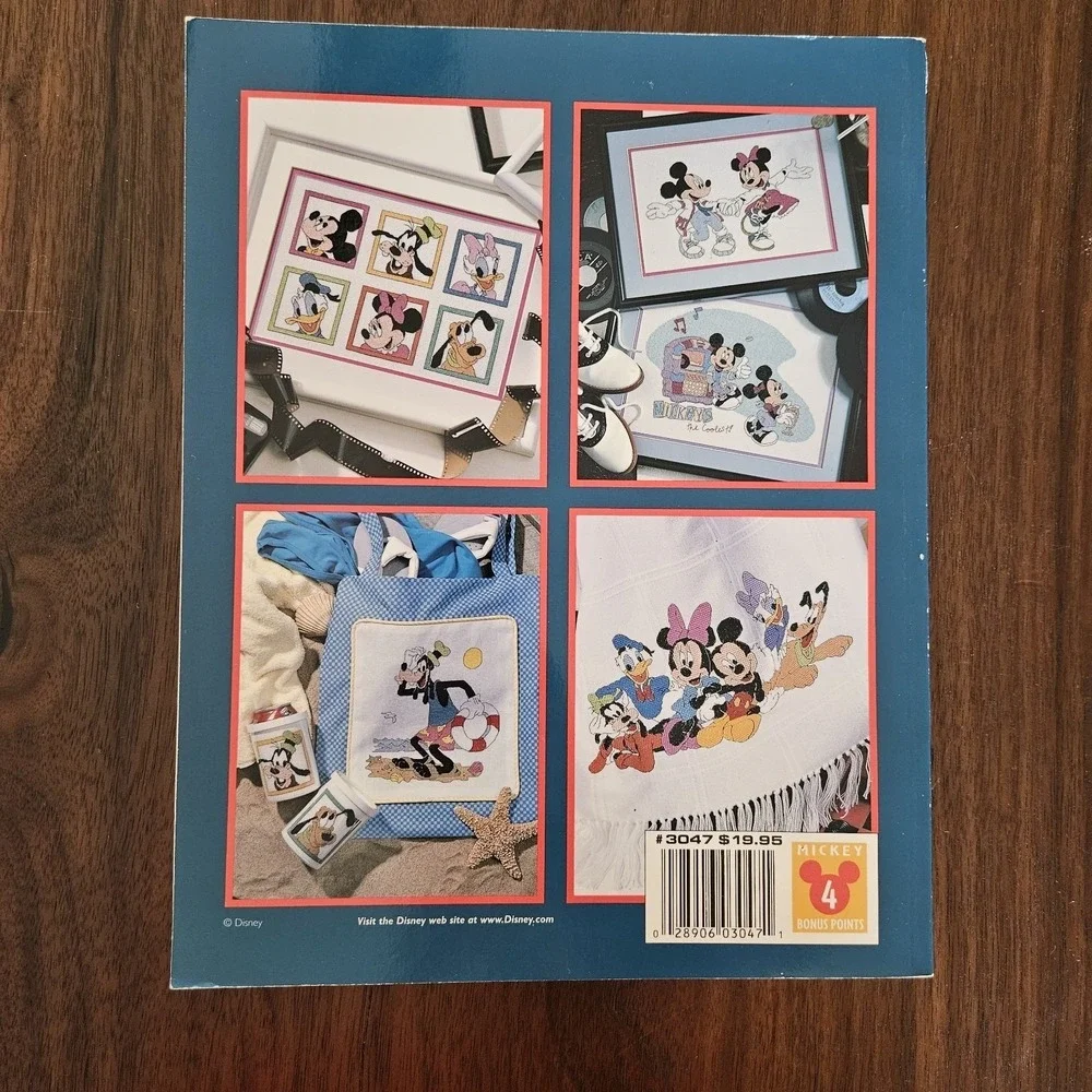 Mickey Unlimited Leisure Arts Ultimate Cross Stitch Collection‎ 63 Projects